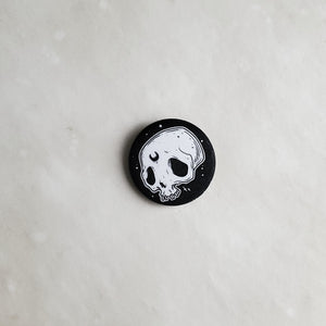 Moon Skull pin badge