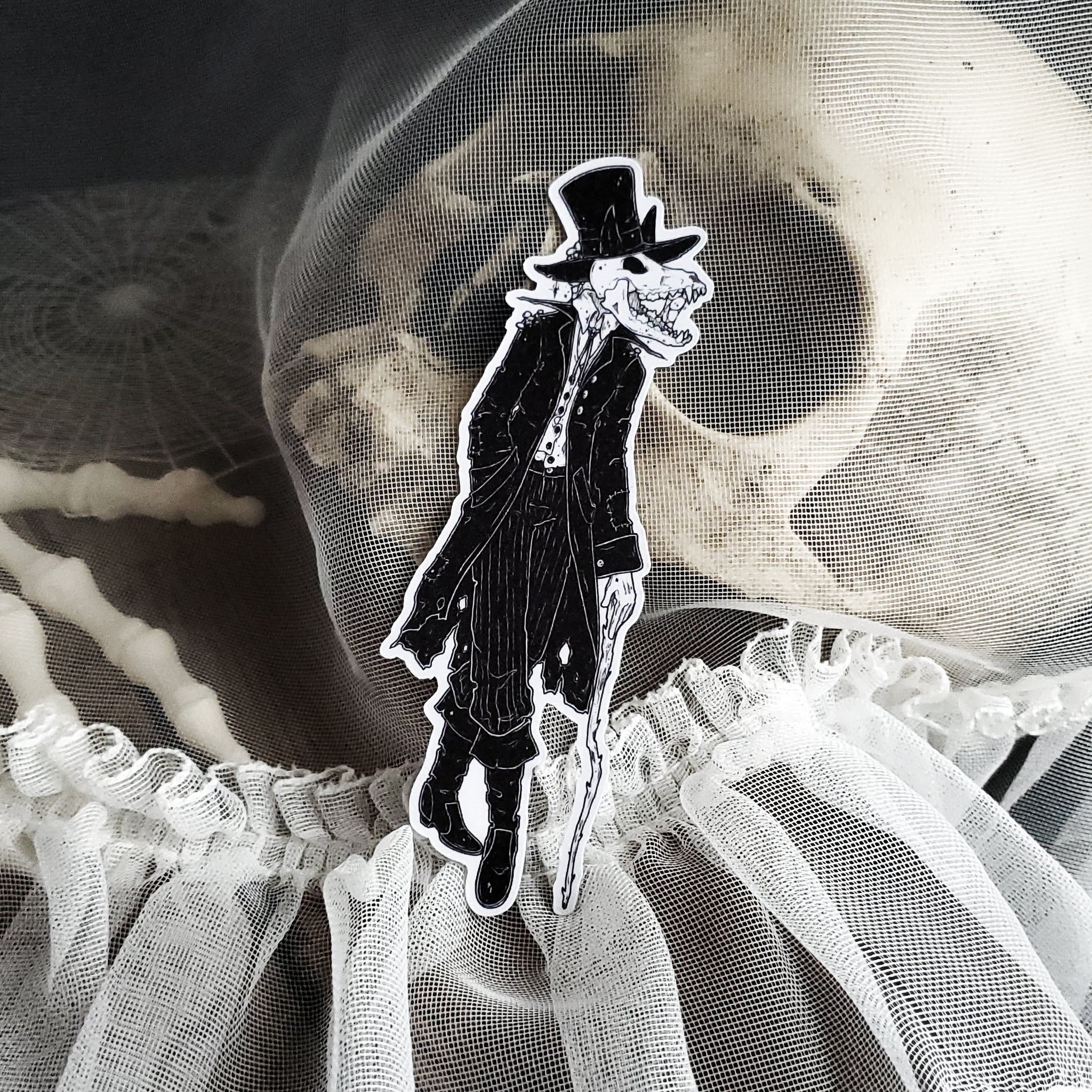 The Wolf - Gentleman Skull Magnet