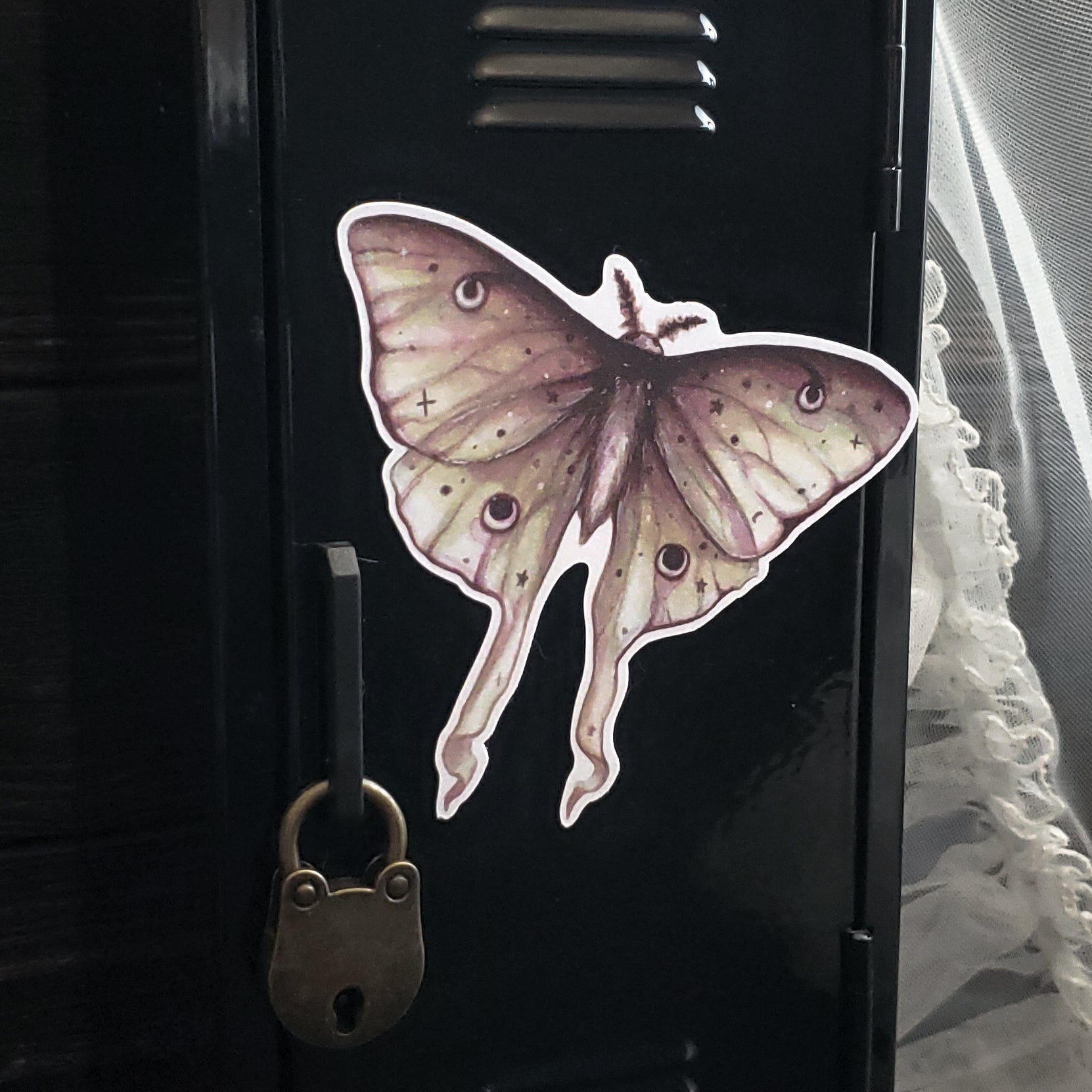 Luna Moth Magnet