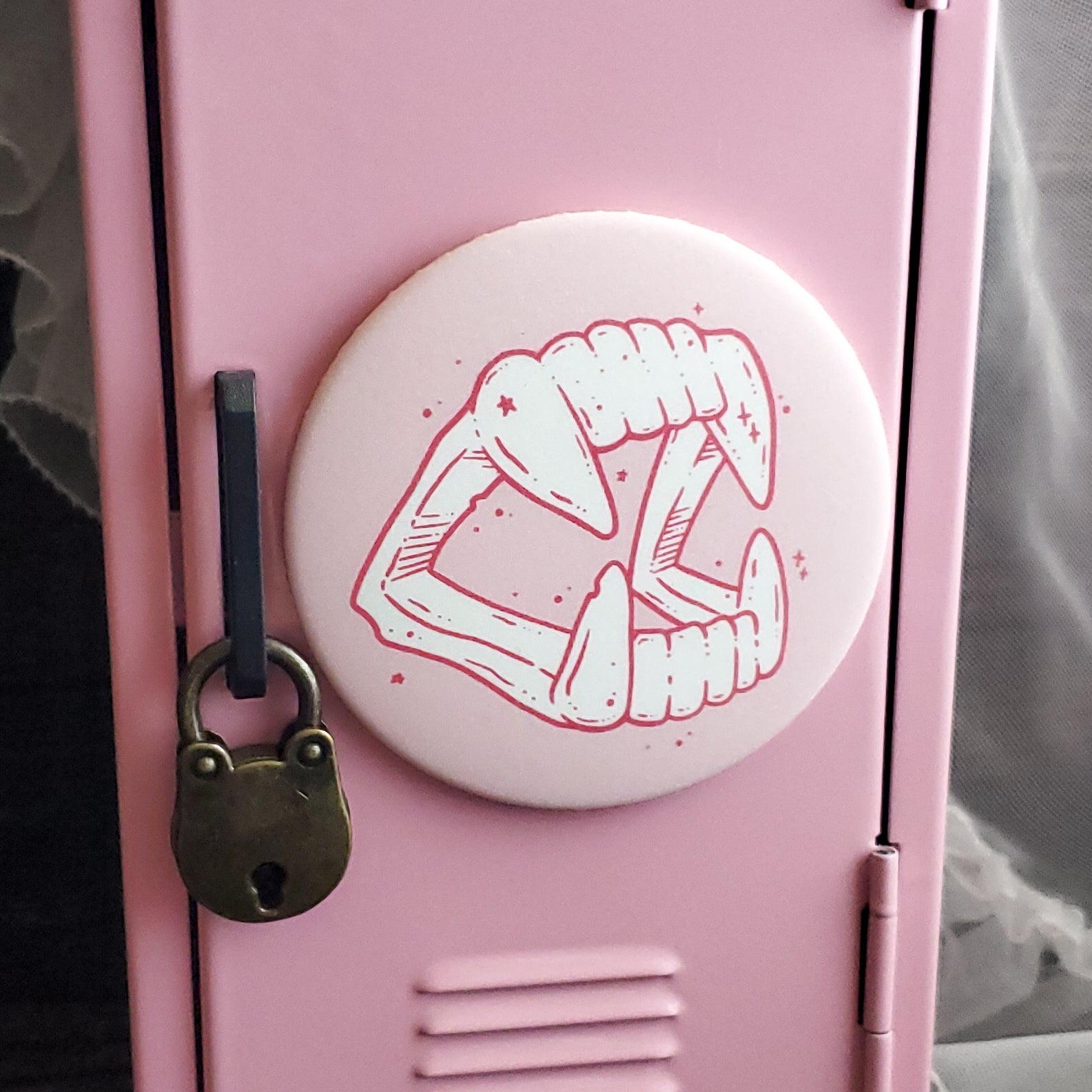 Pastel Vampire Fangs Magnet -Pink and Cream
