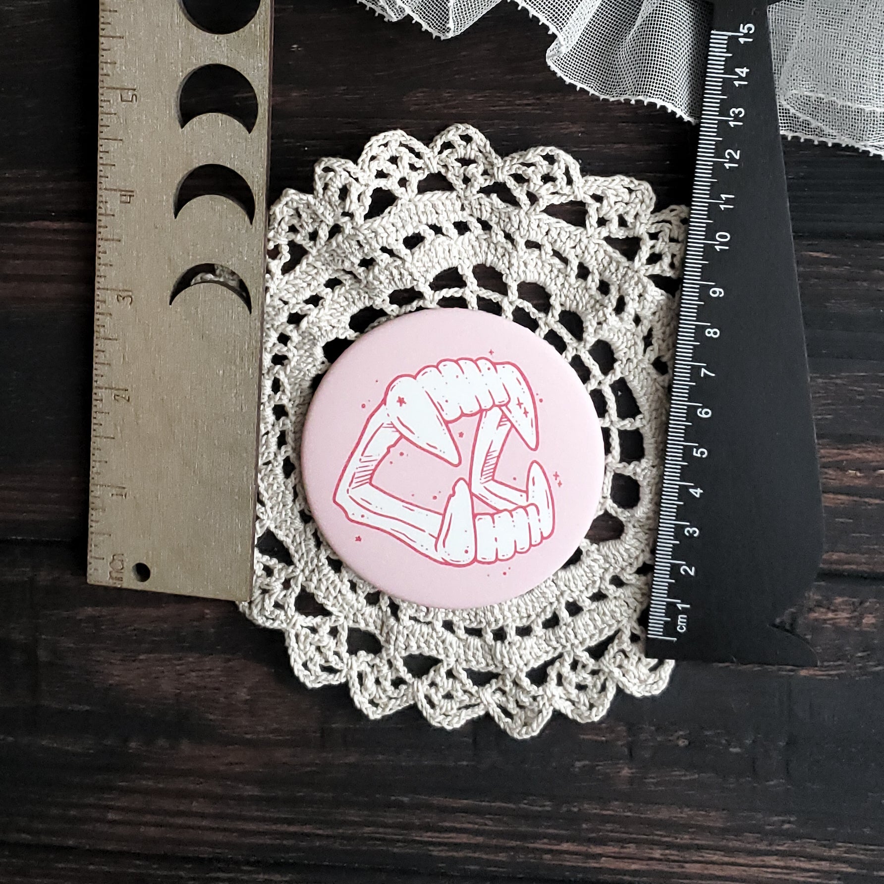 Pastel Vampire Fangs Magnet -Pink and Cream
