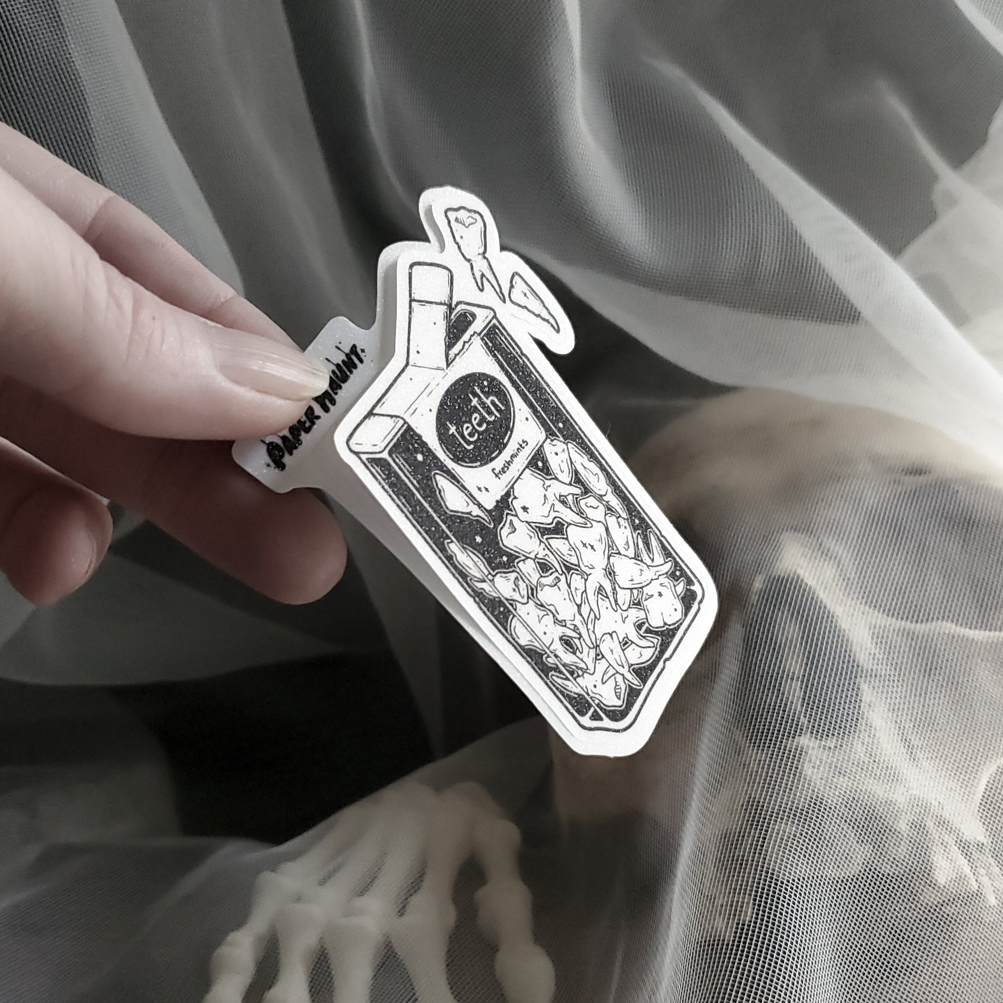 Teeth mint STICKER